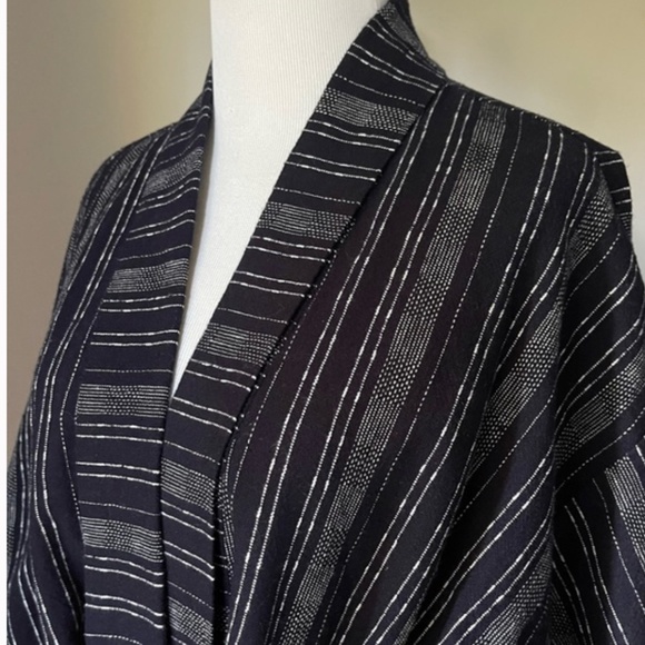 Brand New BCBGMaxAzria Light Stripe Wrap Jacket - Picture 4 of 9